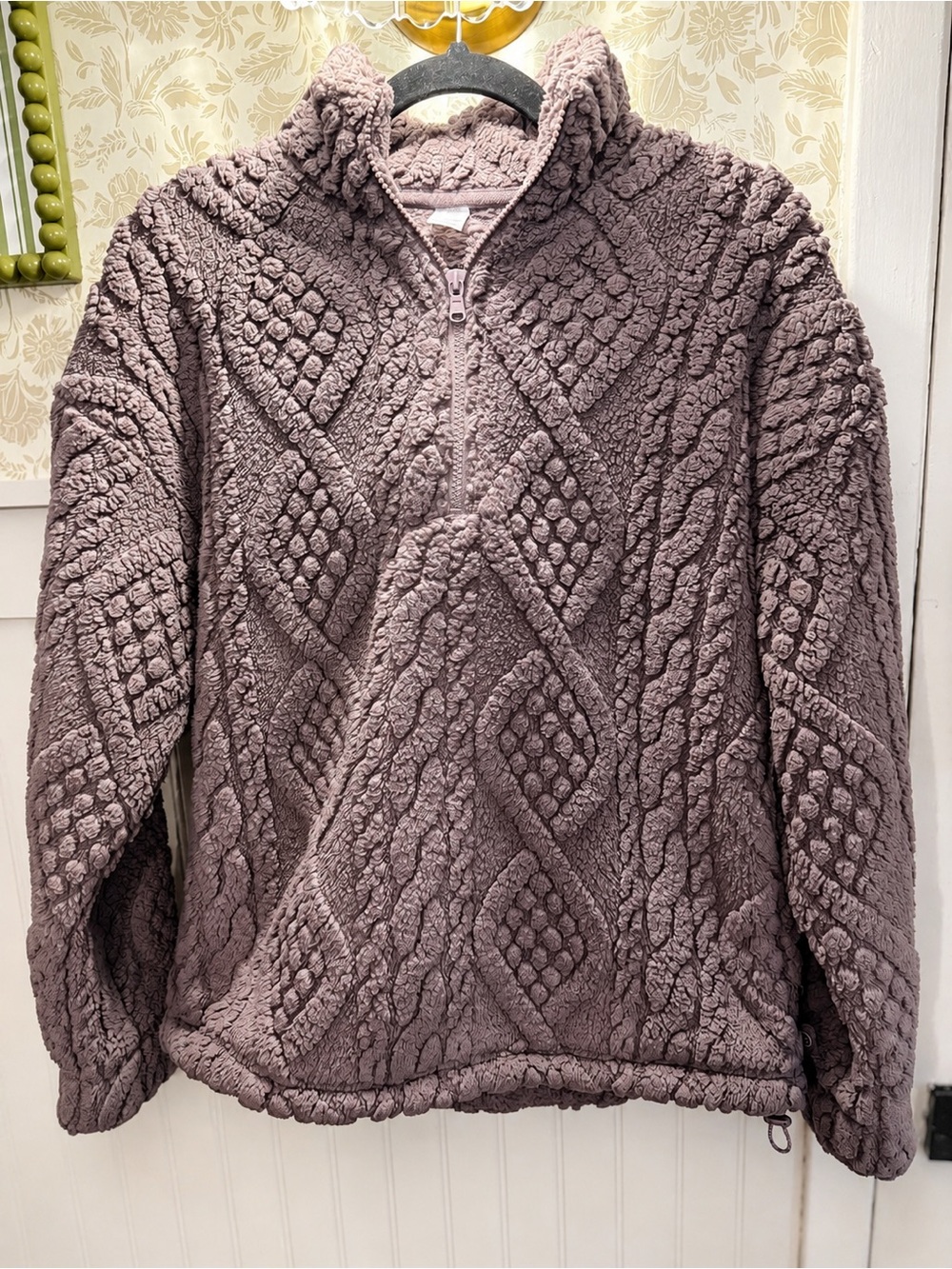Gilly Hicks Plush Quarter‑Zip Sweater in Mauve